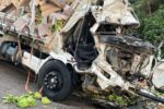 Colisão entre ônibus, carreta e caminhão deixa dois mortos e 15 feridos na BR-116, em Muriaé