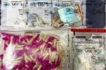 Polícia Militar apreende 236 porções de cocaína durante operação em Ubá