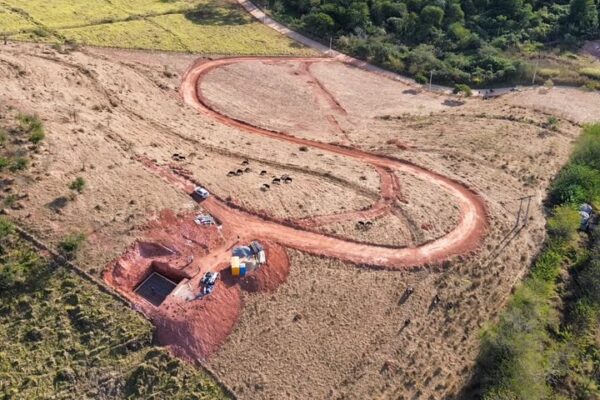 Prefeitura inicia obras para instalação de antena de telefonia na Colônia Vaz de Melo
