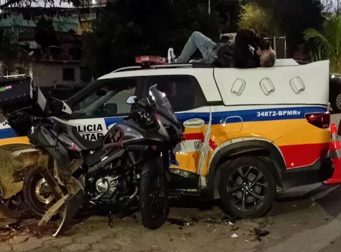Motorista é preso após atingir moto e viatura durante blitz na BR-356, em Muriaé