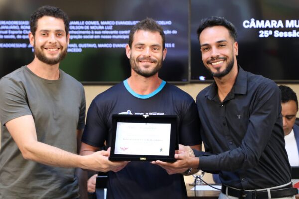 Manual Esporte Clube de Corrida recebe homenagem na Câmara de Viçosa