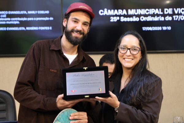 Câmara de Viçosa homenageia Associação de Skatistas durante reunião ordinária