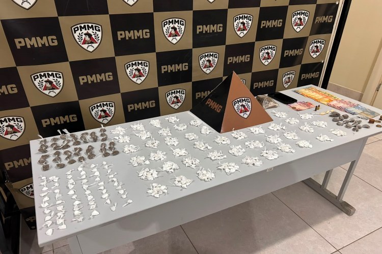 Dois suspeitos de tráfico de drogas são presos em Muriaé