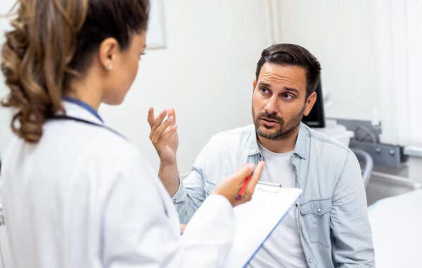 Violência contra médicos cresce 68% em uma década e coloca saúde mental dos profissionais em debate