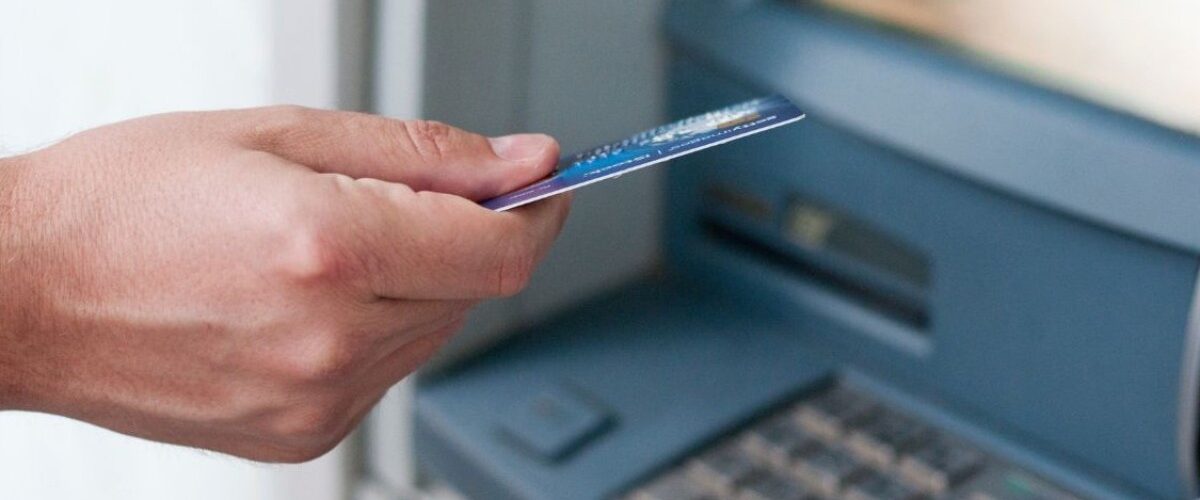 Bancários da Caixa e do Banco do Brasil iniciam greve em Belo Horizonte