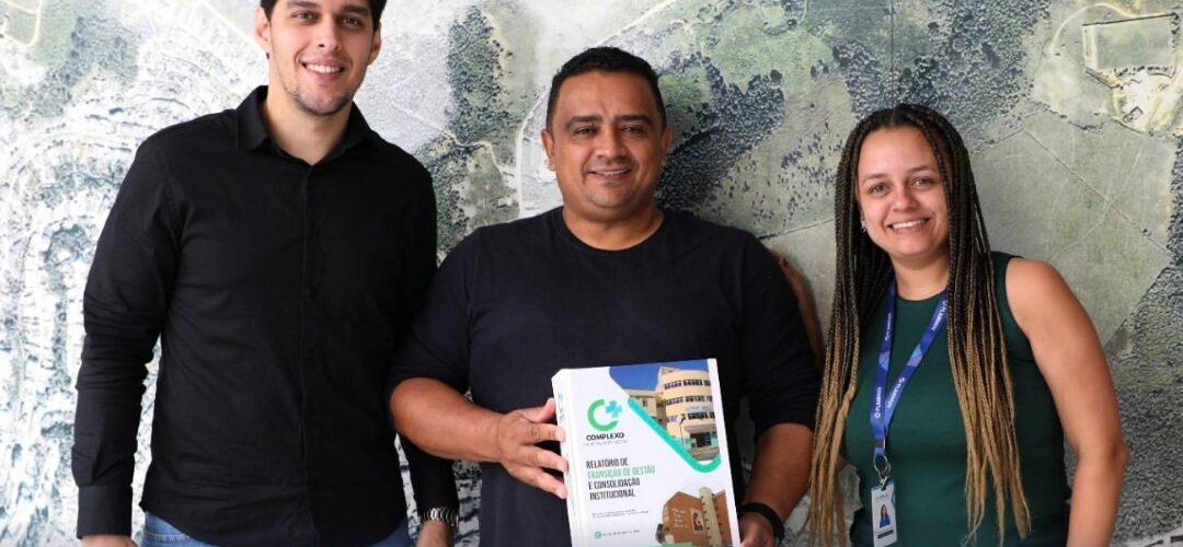 Complexo Hospitalar de Viçosa entrega relatório de gestão à Câmara Municipal