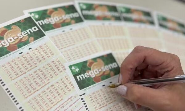Mega-Sena pode pagar R$ 70 milhões no sorteio desta terça-feira