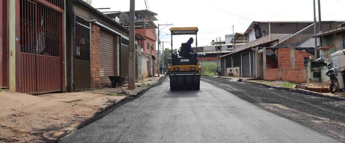 Pavimentação chega a ruas dos bairros São José e Arduino Bolivar, em Viçosa