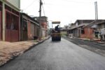 Pavimentação chega a ruas dos bairros São José e Arduino Bolivar, em Viçosa
