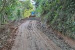 Prefeitura recupera trechos de estradas rurais após danos causados pelas chuvas