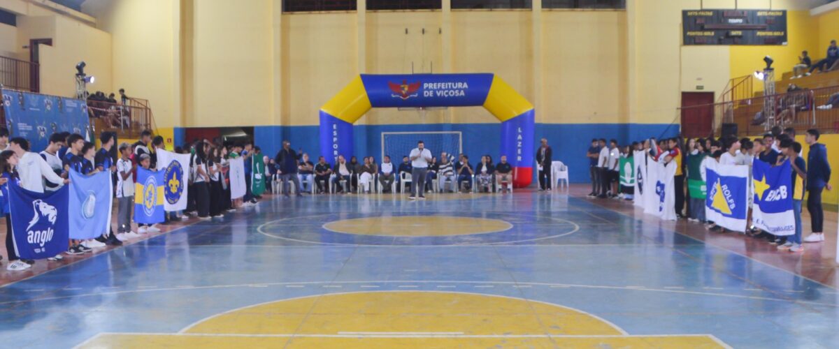 JEVs 2026 começam com desfile de atletas e acendimento da pira olímpica em Viçosa