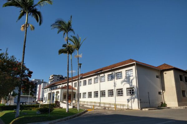 Câmara de Viçosa aprova contas da Prefeitura de 2022 com ressalvas