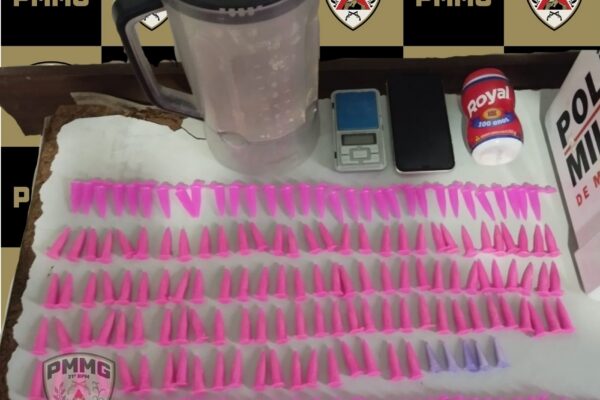 Jovem de 19 anos é preso por suspeita de tráfico de drogas