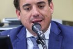 Após vitória nas urnas, deputado Adriano Alvarenga é internado para avaliação médica