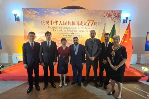 Viçosa busca parcerias comerciais com a China em encontro no Rio de Janeiro