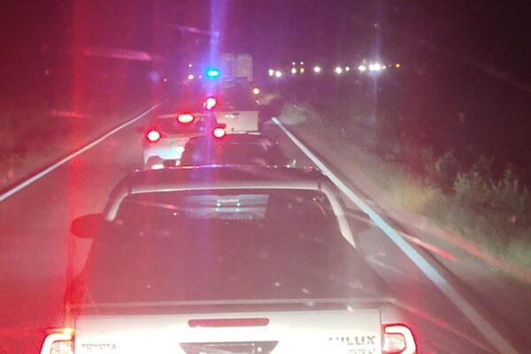 Colisão entre caminhão e carro deixa feridos na MGC-120, entre São Geraldo e Coimbra