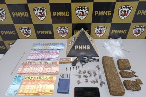 Homem é preso por tráfico de drogas e porte ilegal de arma em Jequeri
