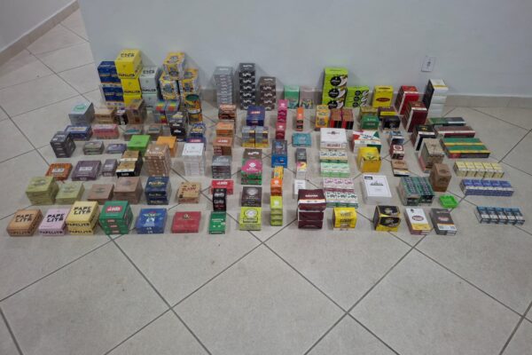 Polícia Rodoviária apreende produtos de tabacaria na MGC-120, em Ponte Nova