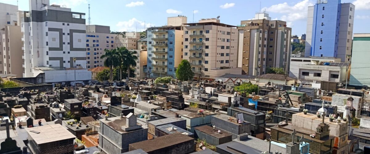Cemitérios de Viçosa passam por reformas e limpeza para o Dia de Finados