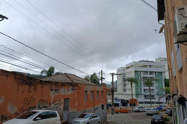 INMET emite alerta de chuvas intensas para Viçosa e região da Zona da Mata