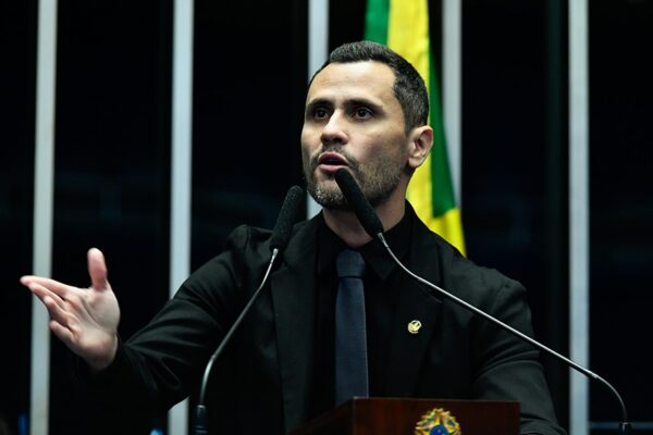 Cleitinho Azevedo é eleito governador de Minas Gerais no 1º turno