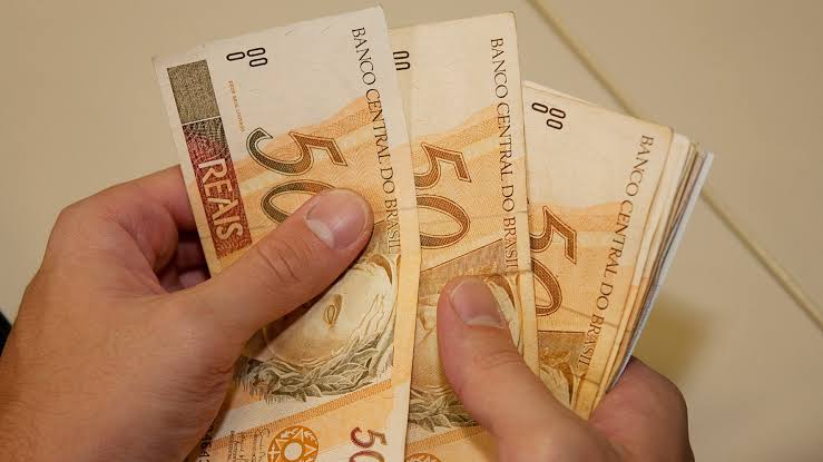 Endividamento de risco cresce 75% no Brasil em cinco anos, aponta Banco Central