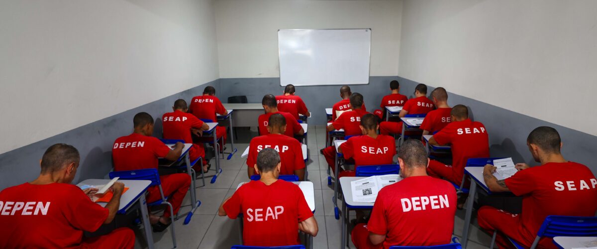 Minas Gerais registra aumento de cerca de 66% nas inscrições para o Encceja PPL em relação a 2020