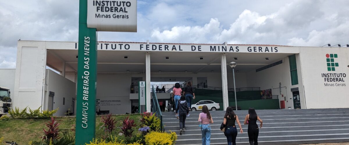 IFMG abre concurso com vagas para professores em Ponte Nova e outras 11 cidades de Minas Gerais
